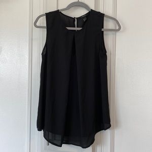 Womens sleeveless flowy top
